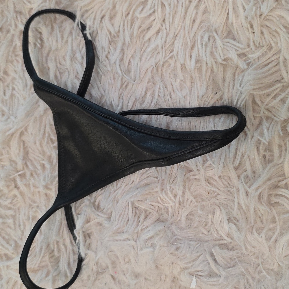 NWOT SKIMS Faux Leather T-String Thong Onyx XXS, L, XL